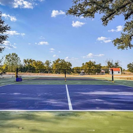 Container Home With Rooftop Views And Pickleball-Pecan Grove Bellmead المظهر الخارجي الصورة
