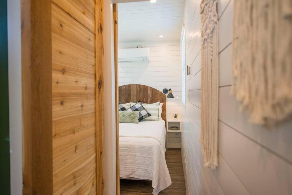 Container Home With Rooftop Views And Pickleball-Pecan Grove Bellmead المظهر الخارجي الصورة