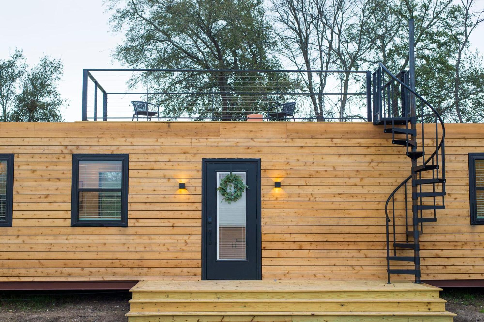 Container Home With Rooftop Views And Pickleball-Pecan Grove Bellmead المظهر الخارجي الصورة